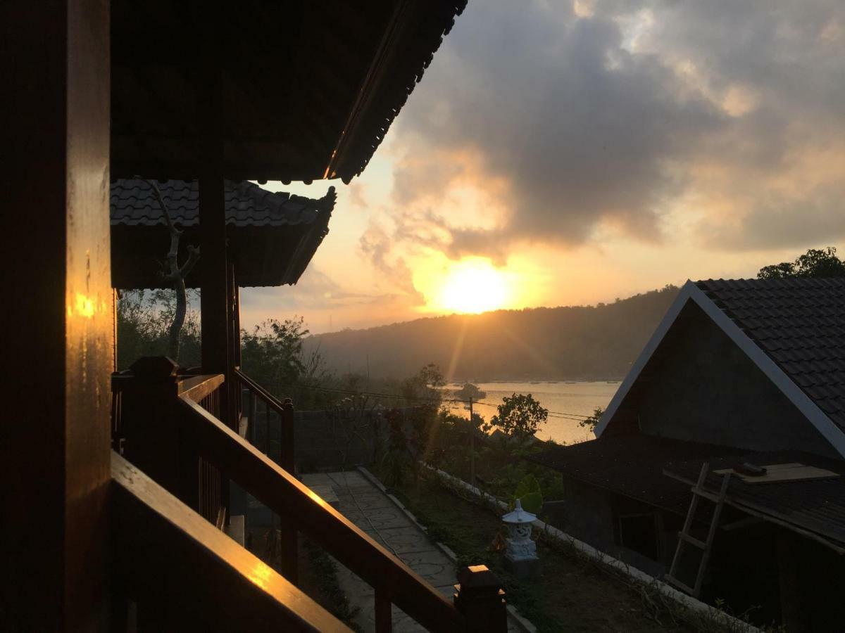 ホテル Sunday Huts Lembongan エクステリア 写真