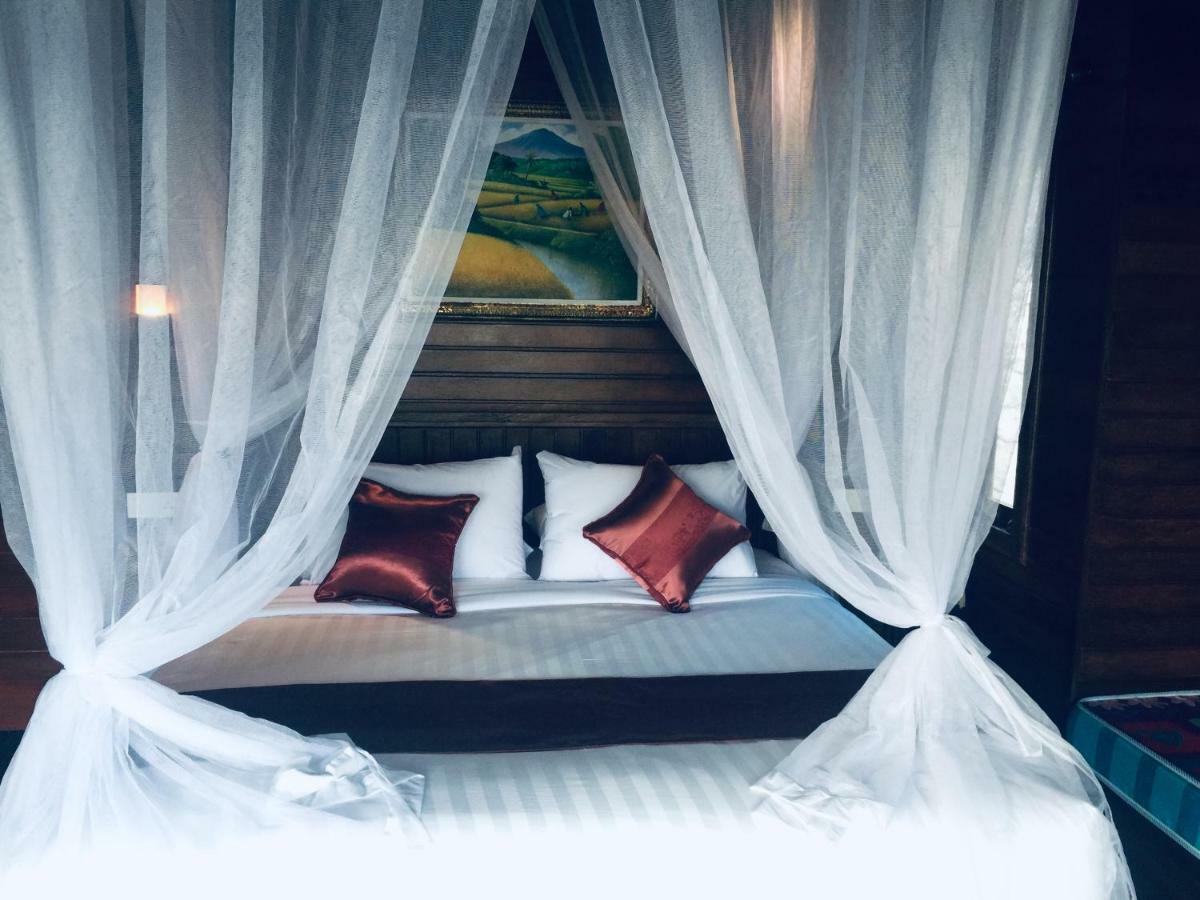 ホテル Sunday Huts Lembongan エクステリア 写真