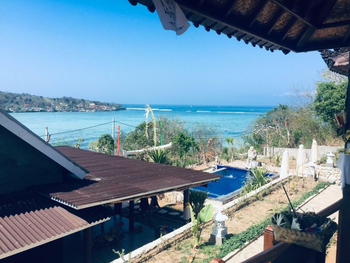 ホテル Sunday Huts Lembongan エクステリア 写真