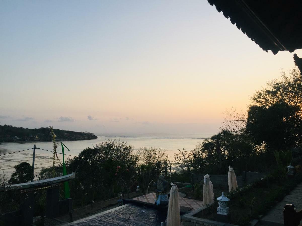 ホテル Sunday Huts Lembongan エクステリア 写真