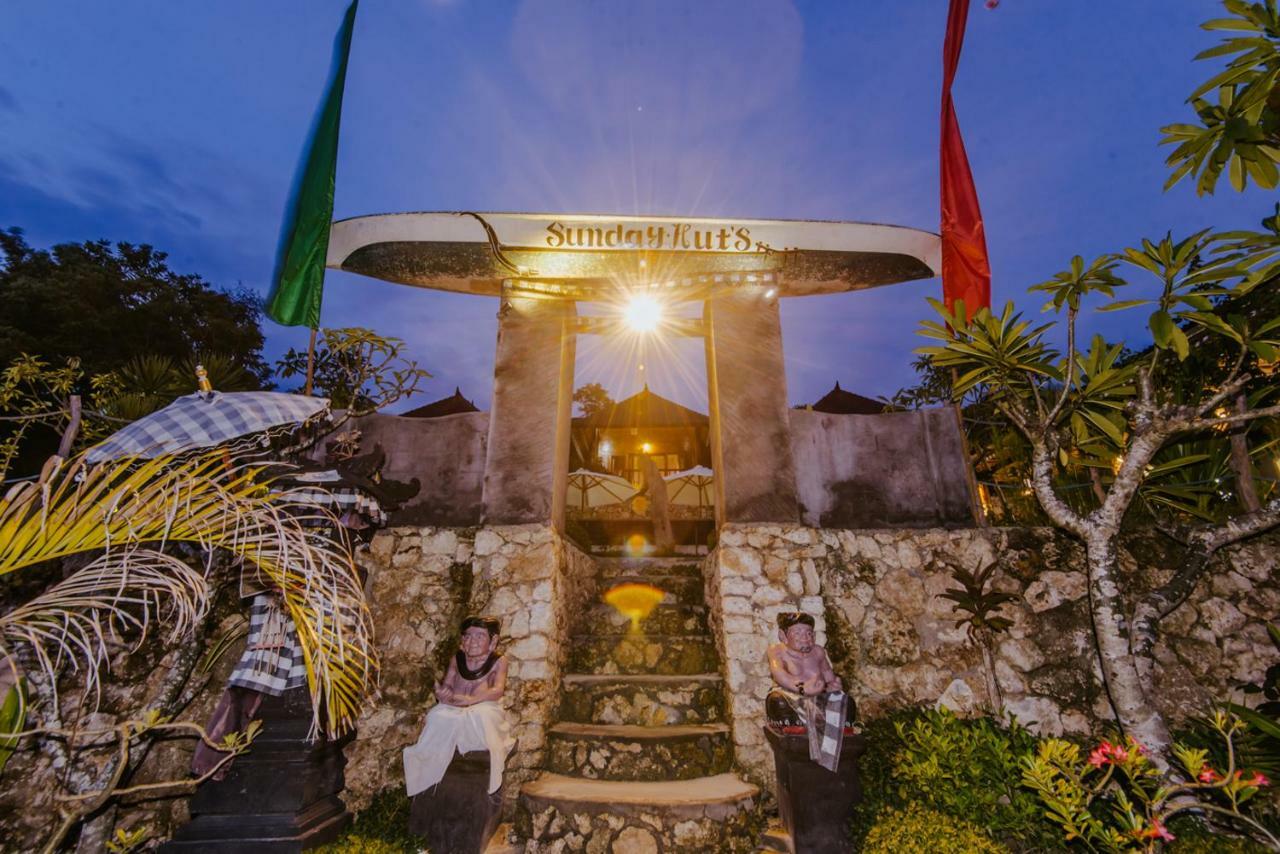ホテル Sunday Huts Lembongan エクステリア 写真