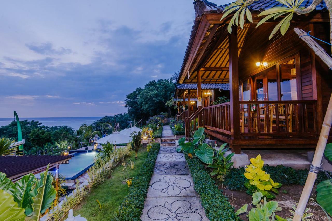 ホテル Sunday Huts Lembongan エクステリア 写真
