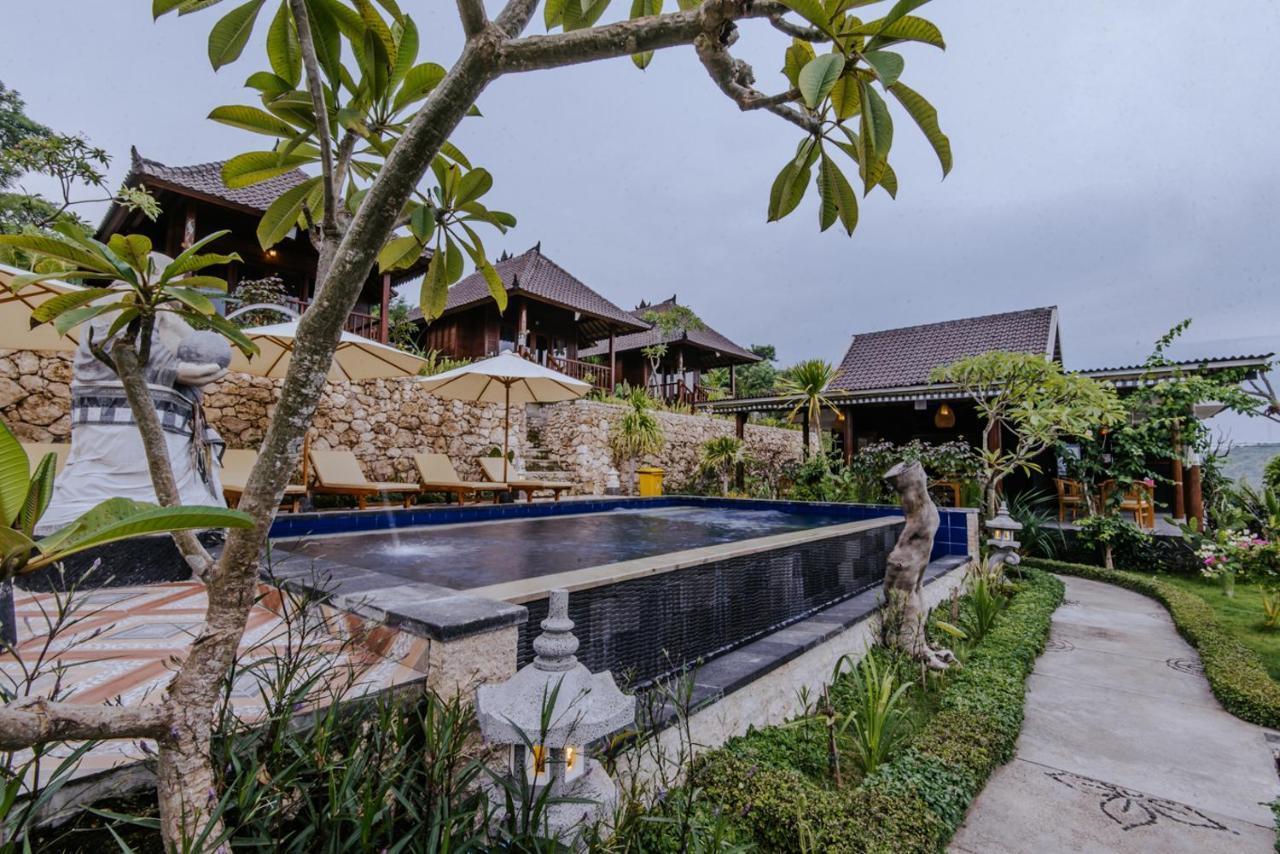 ホテル Sunday Huts Lembongan エクステリア 写真