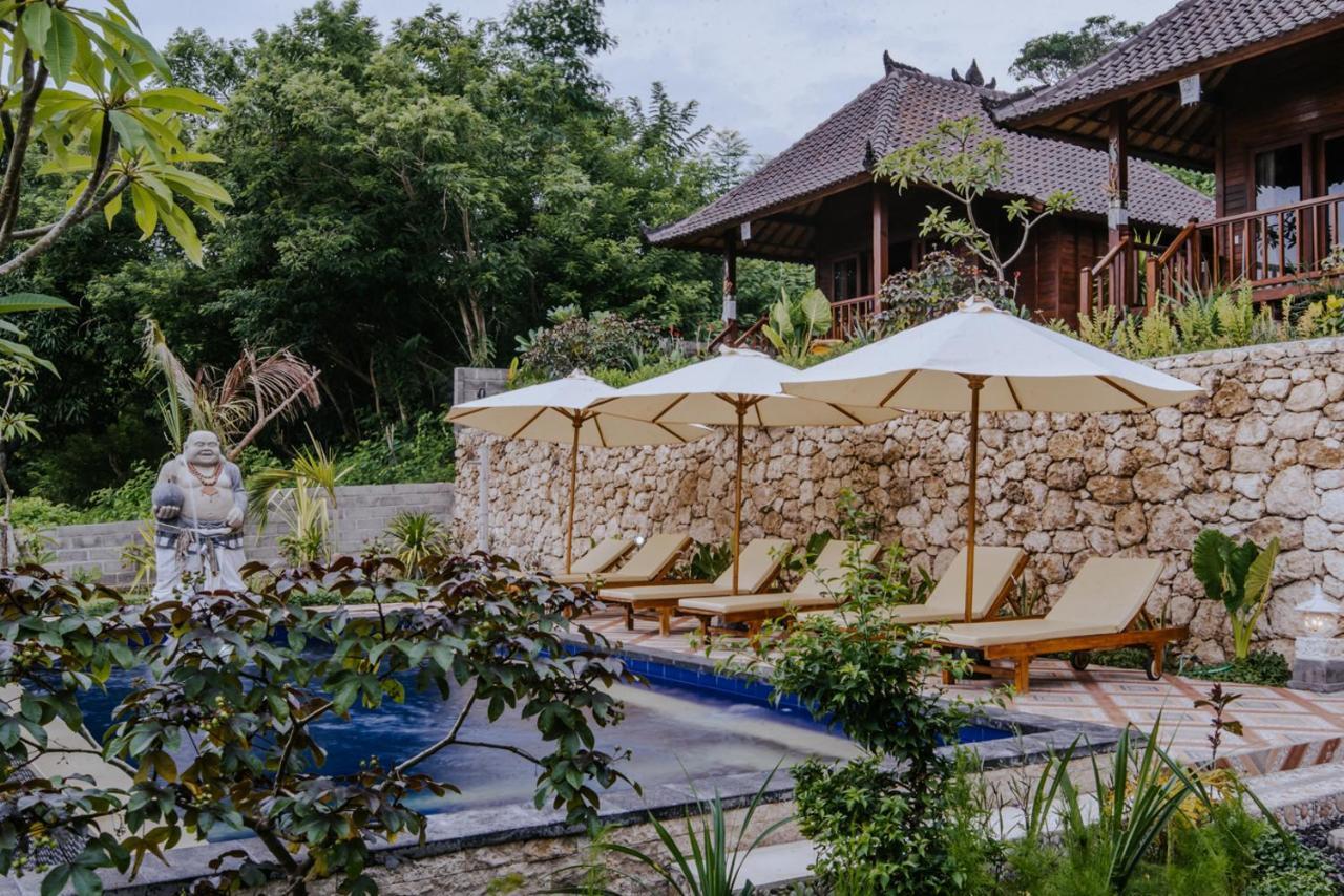 ホテル Sunday Huts Lembongan エクステリア 写真