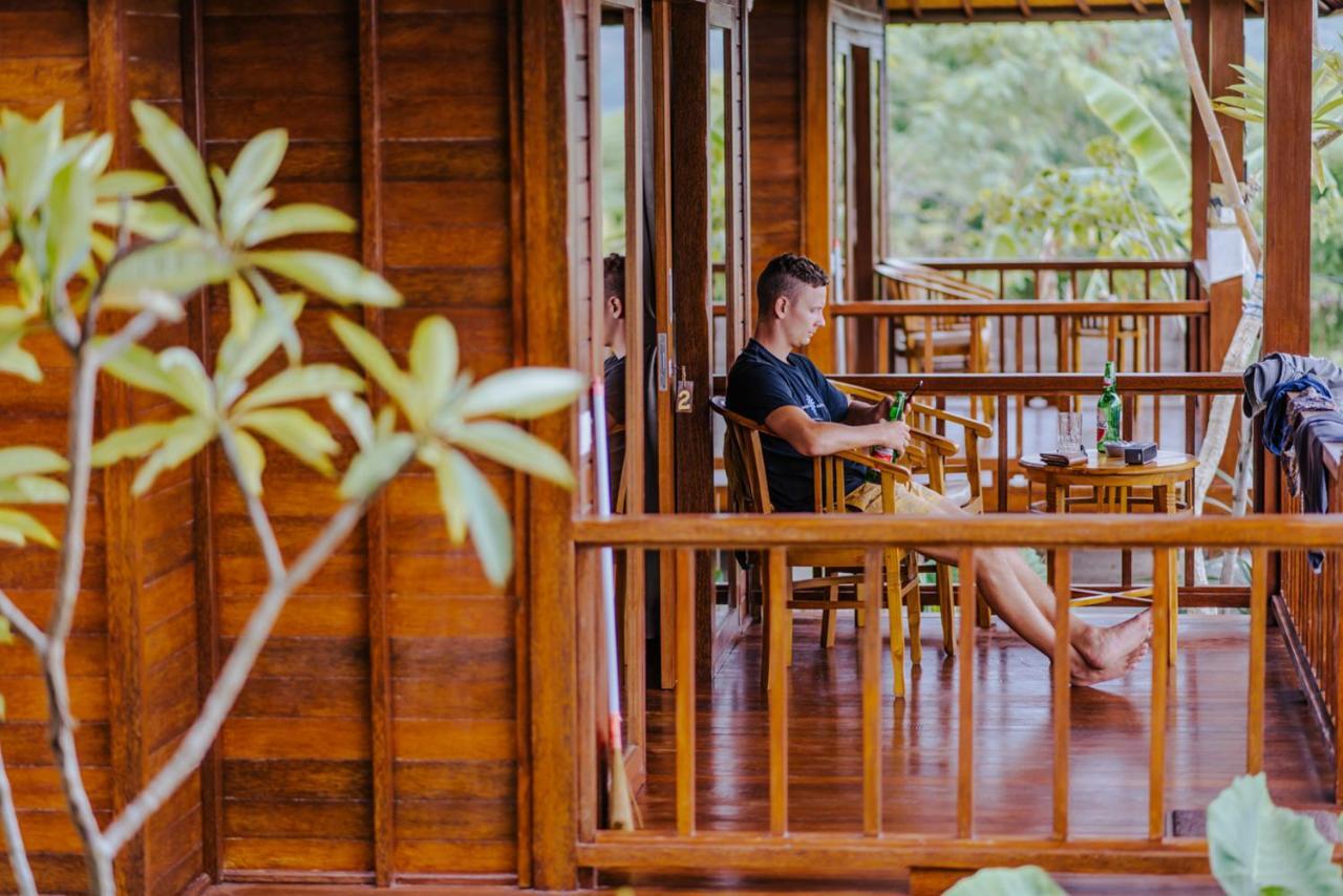 ホテル Sunday Huts Lembongan エクステリア 写真