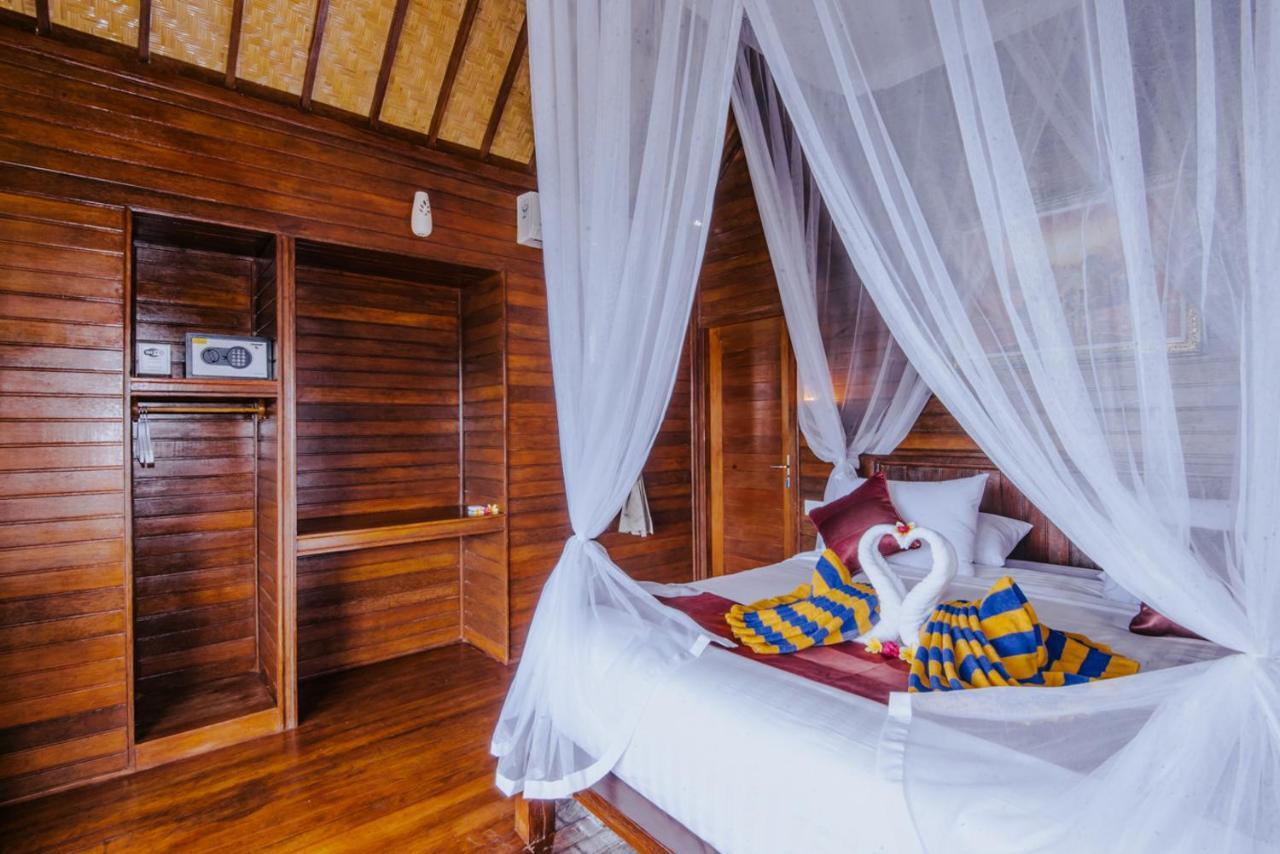 ホテル Sunday Huts Lembongan エクステリア 写真